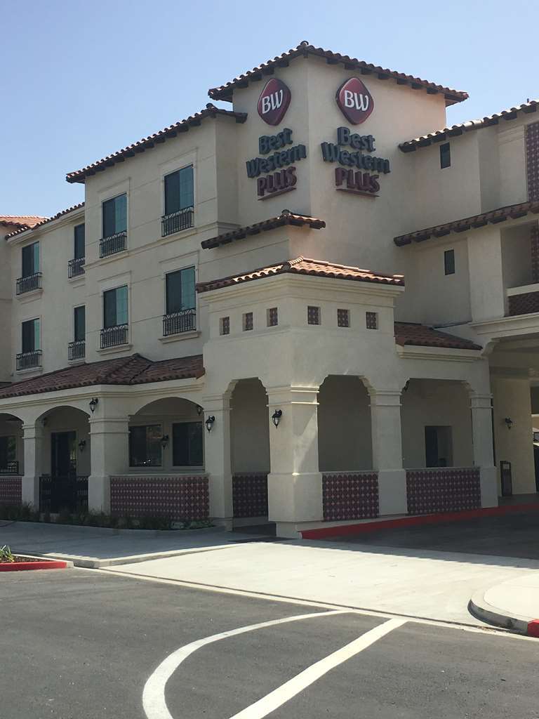 Best Western Plus Temecula Wine Country Hotel & Suites Extérieur photo